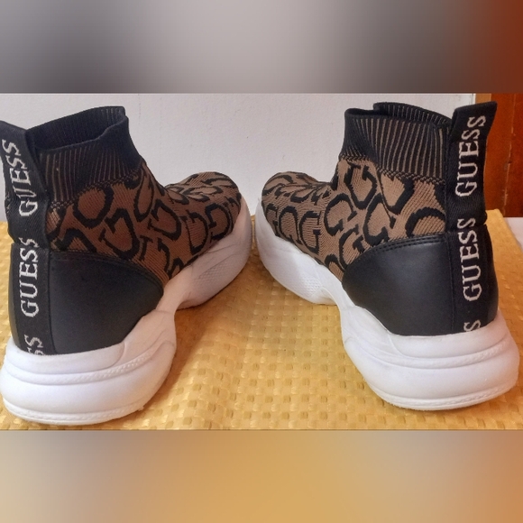 Guess Pause Stretch Slip On Sock Sneakers - Picture 12 of 13